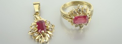 Auction - Precious Stones, Collectibles, Gold Jewelry.