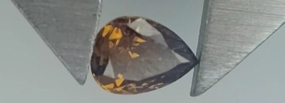 VEILING VAN NATUURLIJKE DIAMANTEN MET TAXATIES DOOR DE SECRETARIS-GENERAAL VAN DE POOLSE GEMMOLOGISCHE VERENIGING MET LAGE RESERVEPRIJZEN + ZIĘTA DESIGN OBJECTEN + VEILING VAN KUNSTVOORWERPEN