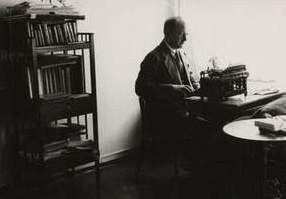 Gabinet Pisarza Pawła Hulki - Laskowskiego