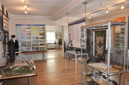 Militaria