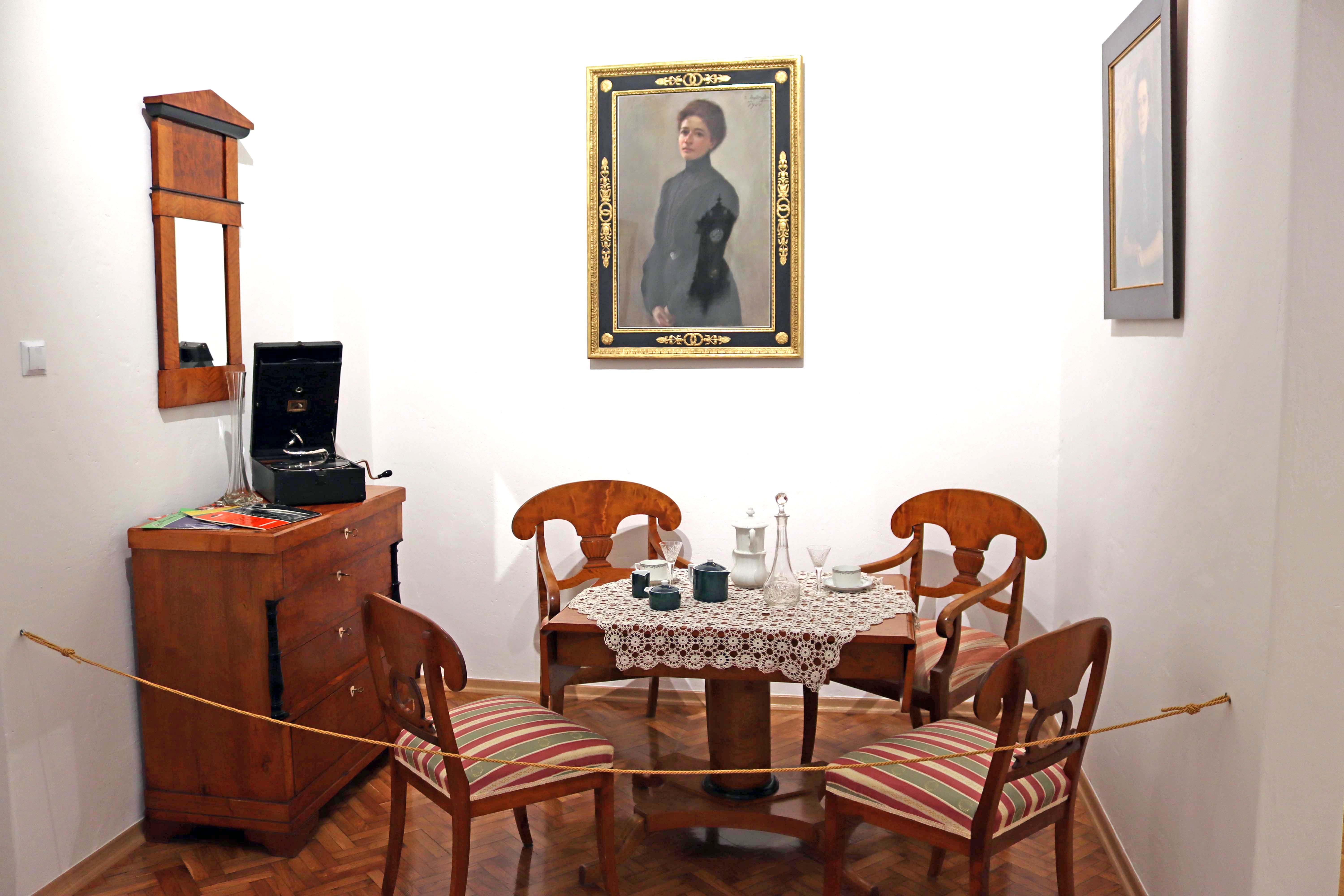 ELEGANCJA W STYLU LAT 20 I 30-TYCH XX WIEKU