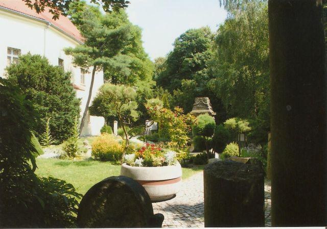 Sztuka sepulkralna i ogrodowa. Plenerowa ekspozycja kamieniarki