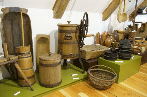 Kultura materialna ziemi człuchowskiej