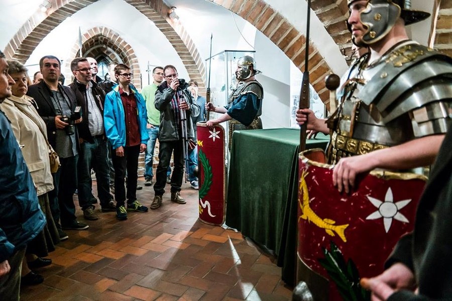 Skarb denarów rzymskich z Półwsi koło Zalewa