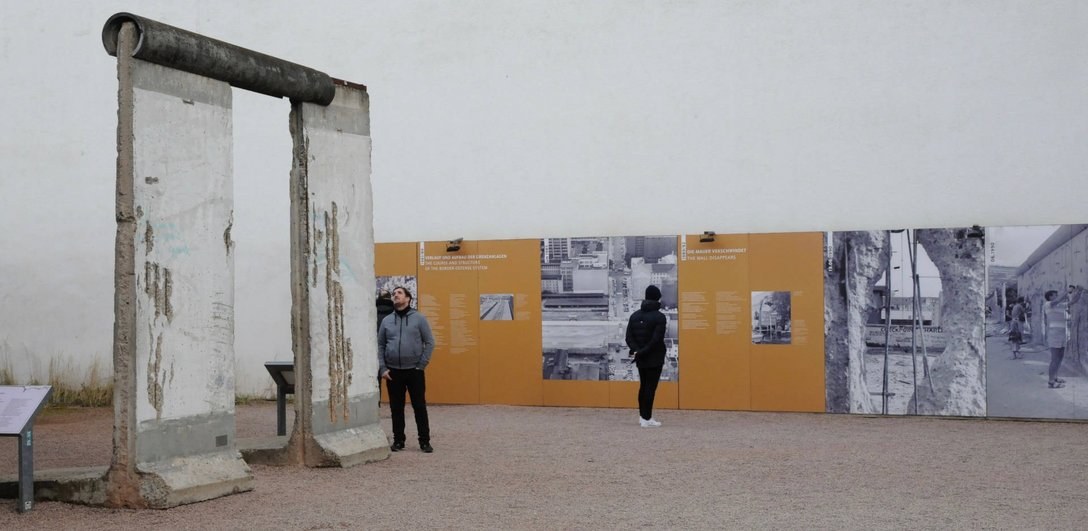 Renate von Mangoldt: Berlin Revisited Leaps in Time, 1972–87 / 2021–23