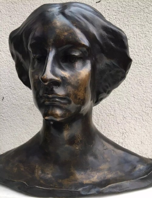 Konstanty Laszczka, Portret Kobiety, brąz, 40 x 50 x 30 cm, 1944