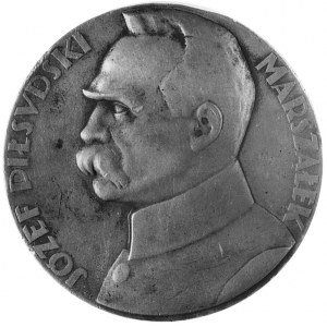 medal J. Aumillera poświęcony marszałkowi Piłsudskiemu ...