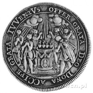 medal nie sygnowany XVII w., Aw: Sześć postaci otaczają...