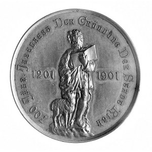 medal na 700-lecie Rygi 1901 r., Aw: Stojący św. Jan z ...