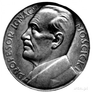 medal autorstwa J. Aumillera z okazji Złotych Godów Mał...