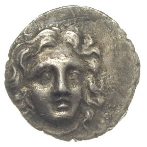 drachma ok. 205-188 pne, Aw: Głowa Heliosa trzy czwarte...