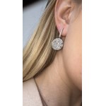 18K gold earrings weighing 12.69 g, with a total diamond weight (148 stones) of 4.75 ct. IGI certificate.