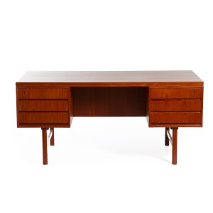 Gunni Omann Denmark, Double-sided desk