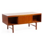 Gunni Omann Denmark, Double-sided desk
