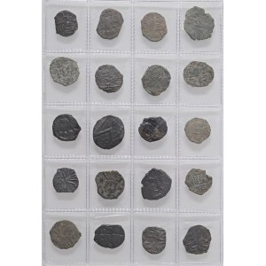 Byzantine coins - Lot of 20 Byzantine bronzes as shown in the photo, no return...