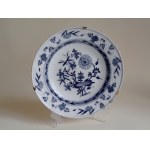Królewska manufaktura Porcelany w Miśni, Jeden z pierwszych talerzy dekorowanych wzorem cebulowym !