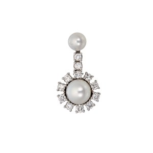 Gold pendant with natural diamonds (rare white diamonds, 0.74 ct) and an Akoya sea pearl—certified