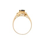 Gold ring with a natural sapphire and natural diamonds