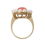 Gold ring with natural coral and natural pearls