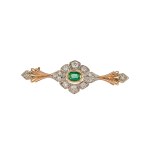 Gold brooch with natural diamonds (0.43 ct) and a natural emerald (0.38 ct) — certified