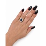 Gold ring with a natural sapphire and 2.63 ct of diamonds—certified, estimated value 286,000 Kč