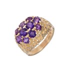 Gold ring with natural amethysts