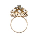 Gold ring with 1.80 ct of natural sapphires and 2.00 ct of natural opals