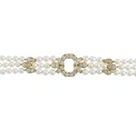 Luxury pearl bracelet with 1.57 ct of rare white diamonds, set in yellow gold