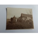 PHOTO: SOLDIERS, ARMY, VILLAGE, COW, 1915