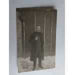 PHOTO: MAN IN WINTER