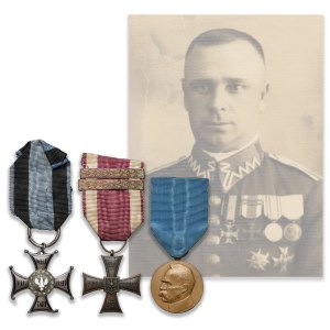 II RP, Order Virtuti Militari kl.V, Krzyż Walecznych oraz Medal Dziesięciolecia po Ułanie z 14 Pułk Ułanów Jazłowieckich
