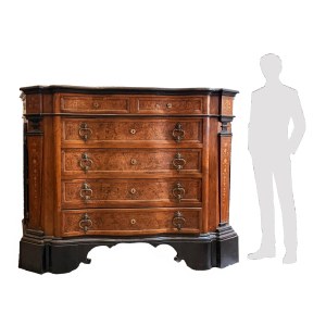 Monumental chest of drawers veneered in walnut and burl, Central Italy, 17th century