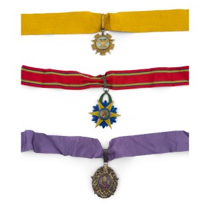Trois colliers de commande