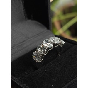 Pierścionek z 5 diamentami lab 2.92 ct Bardzo wysokiej czystości VVS-VS
