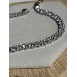 5.84 g gold bracelet with lab-grown diamonds totaling 9.05 ct, Very Very Fine (VVS) clarity, IGI certificate