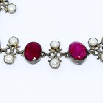 Silberarmband mit großen natürlichen Rubinen und Perlen