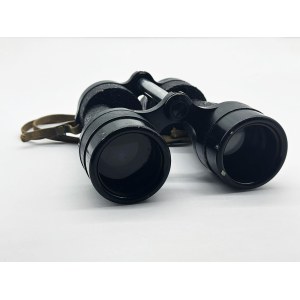 Binoculars for observing air raids