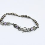 Silbernes keltisches Armband mit natürlichen Amethysten