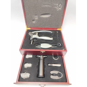 Wine-opening set in an original wooden box