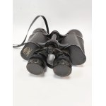 Set mit 3 Ferngläsern in Etuis, darunter das Zenith 10x50