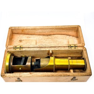 Microscope de terrain ancien en laiton dans son coffret, vers 1910