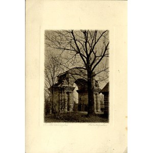 Dąbrowa Tarnowska. Bogusław Halla: Remains of a castle, photograph ca. 193—bromide print?