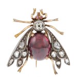 A brooch in the shape of a fly, 19th/20th century