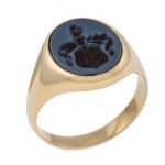 Signet ring bearing the Trestka coat of arms, first half of the 20th century