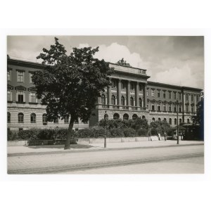 Lviv - Photograph by H. Poddębski. University of Technology (835)