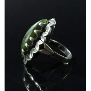 Ring mit Nephrit, Warmet (144)