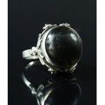 Ring with gray agate, Warmet (145)
