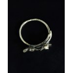 Ring with a floral motif, marked T.H. (175)