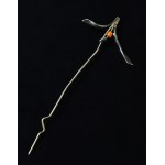 Tie/hat pin with a coral, item no. LU (218)