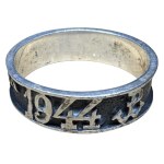 "To the heroes of the Warsaw Uprising in 1944" memory ring